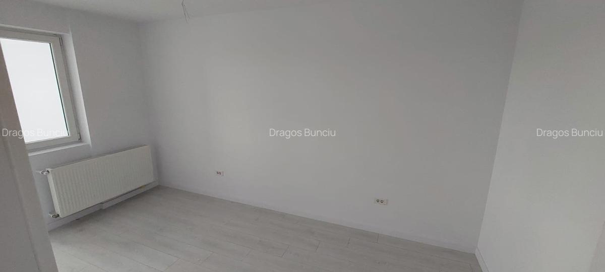 Apartament cu 2 camere decomandat în Apărătorii Patriei - 13
