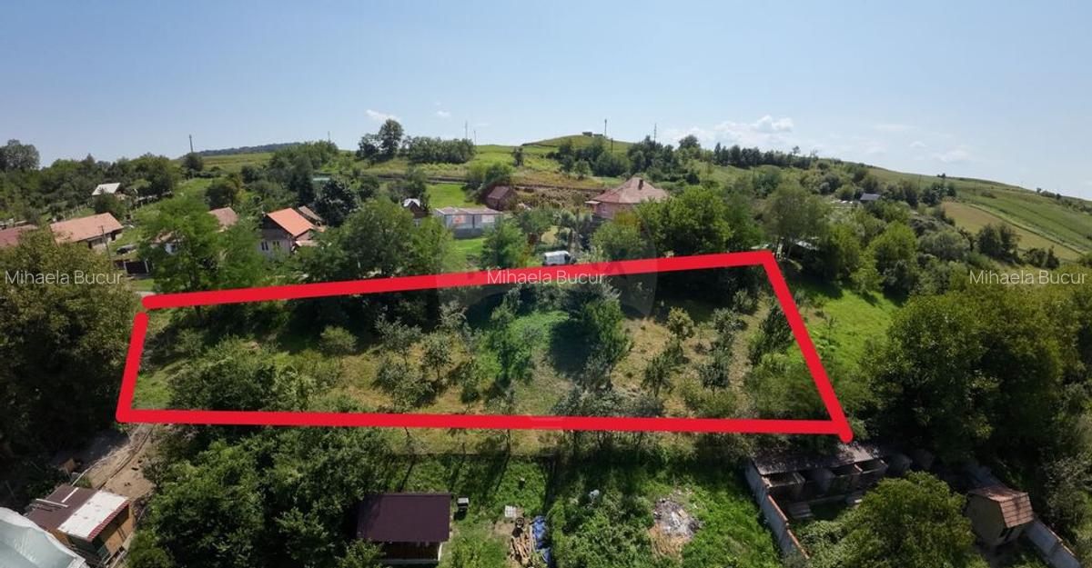 Teren intravilan 3,000mp Hetiur - 2