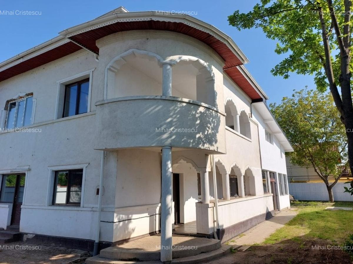 Afumați IF - casă tip vilă mare cu teren, 8 dormitoare, 7 băi, amplasată pe DN 2 - 3