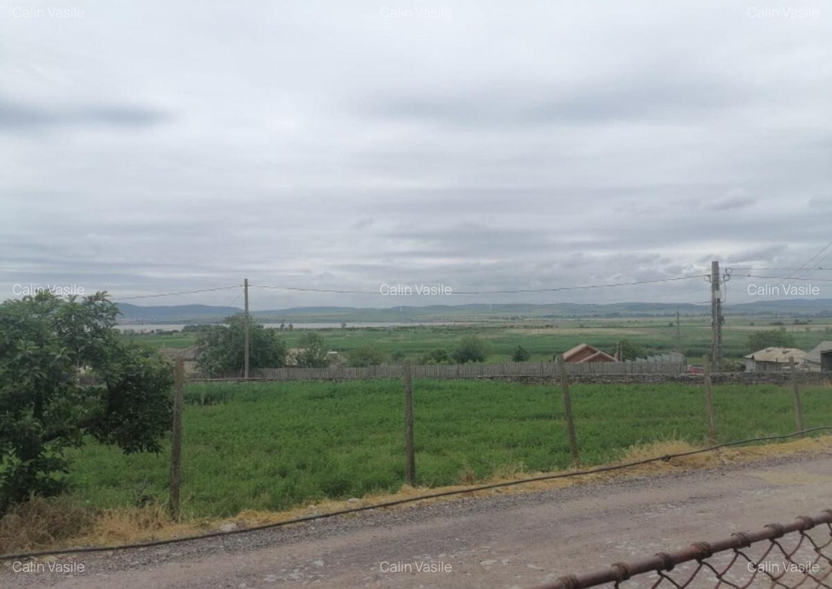 Casa in satul Zebil cu vedere superba spre lacul Babadag - 7