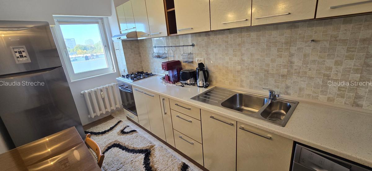 Spitalul Judetean, apartament 2 camere, etaj 6/8, decomandat, termen lung - 18