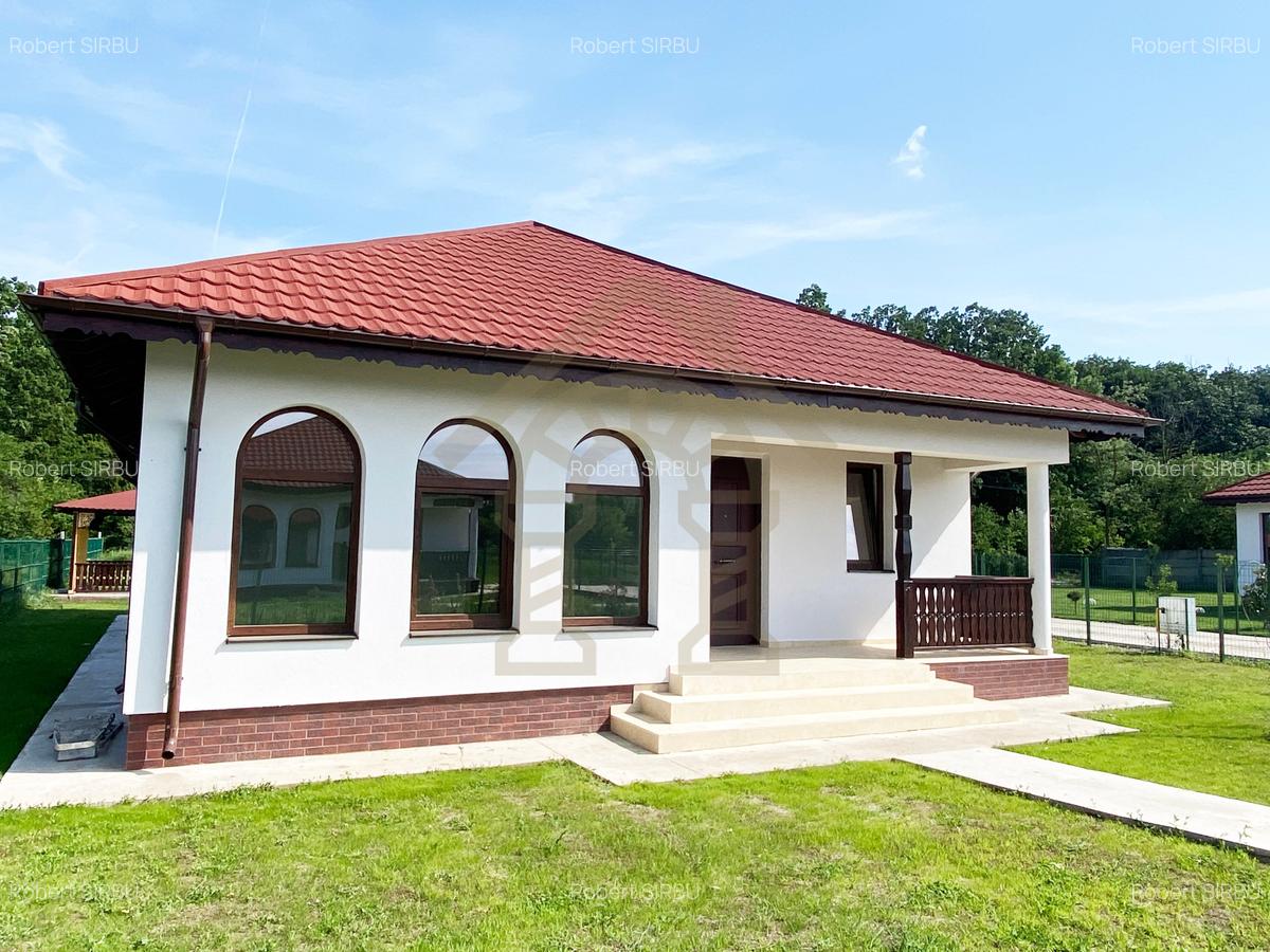 Conacul CERUL VLASIEI cu Grădină 1077 m2 langa padure - 1