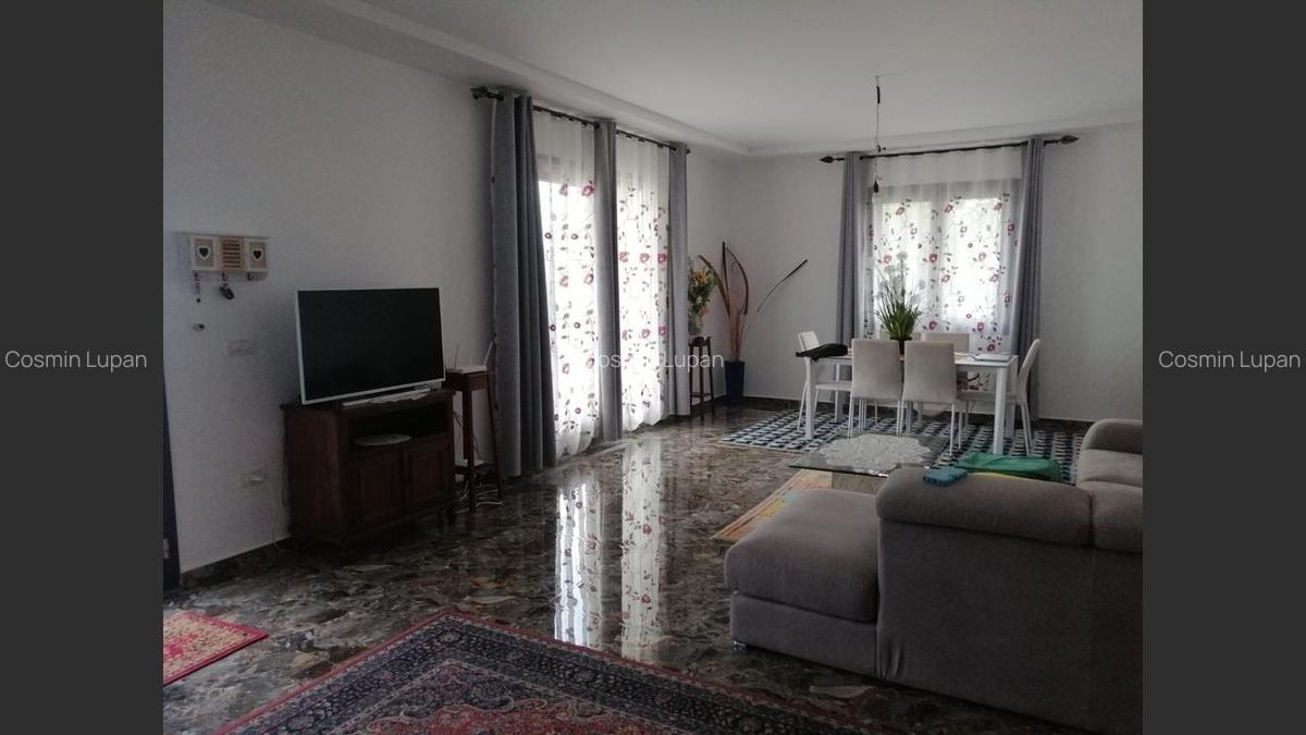 Casă Vădeni, 200m?, 4 camere, centru - 2