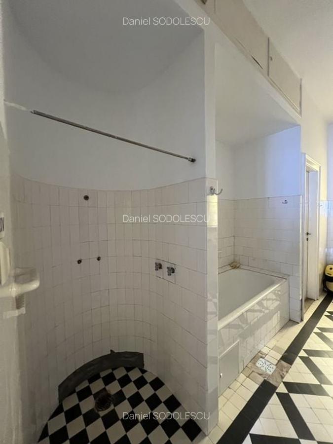 Apartament cu 3 camere decomandat în Central - 8