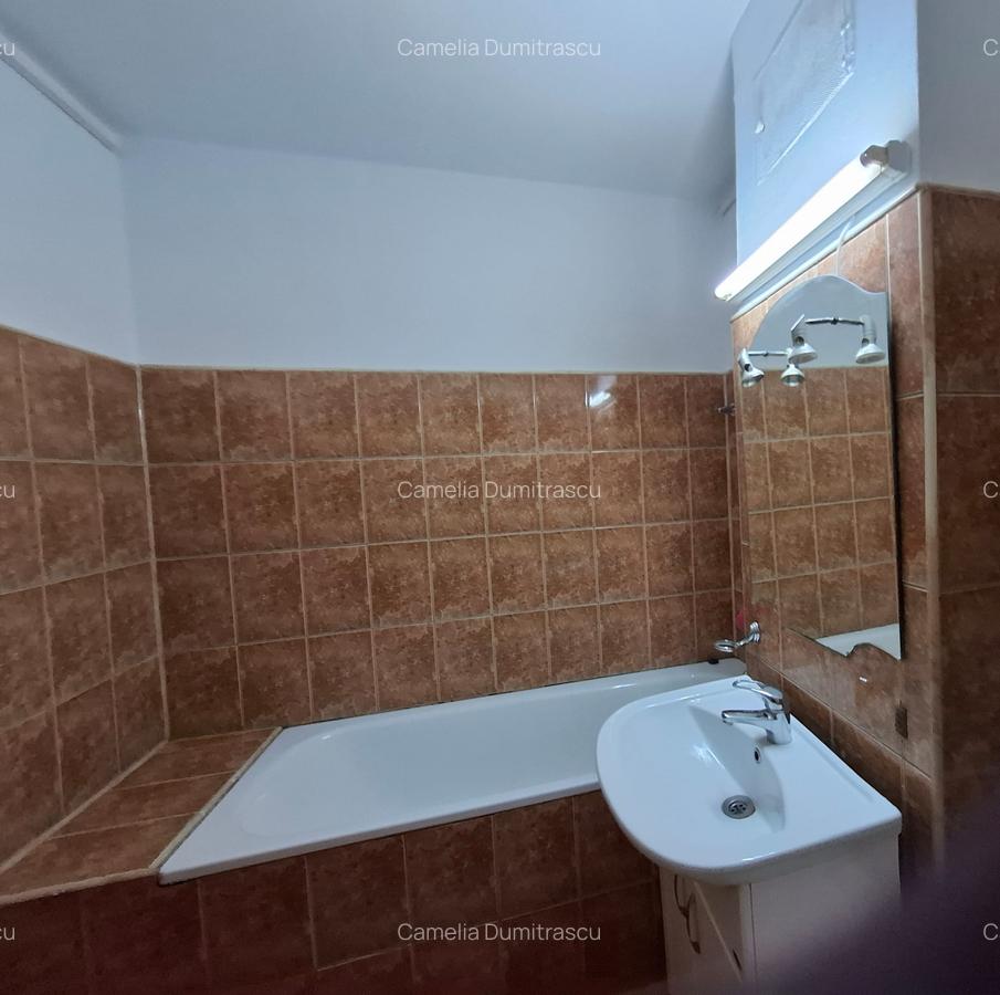 OCAZIE!!!  Lipovei – Apartament  3  Camere  – Parter Inalt - Garaj - 2 Boxe - 8