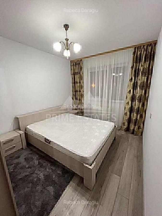 De inchiriat Apartament 3 camere-Zona Prima Universitatii, loc parcare - 3