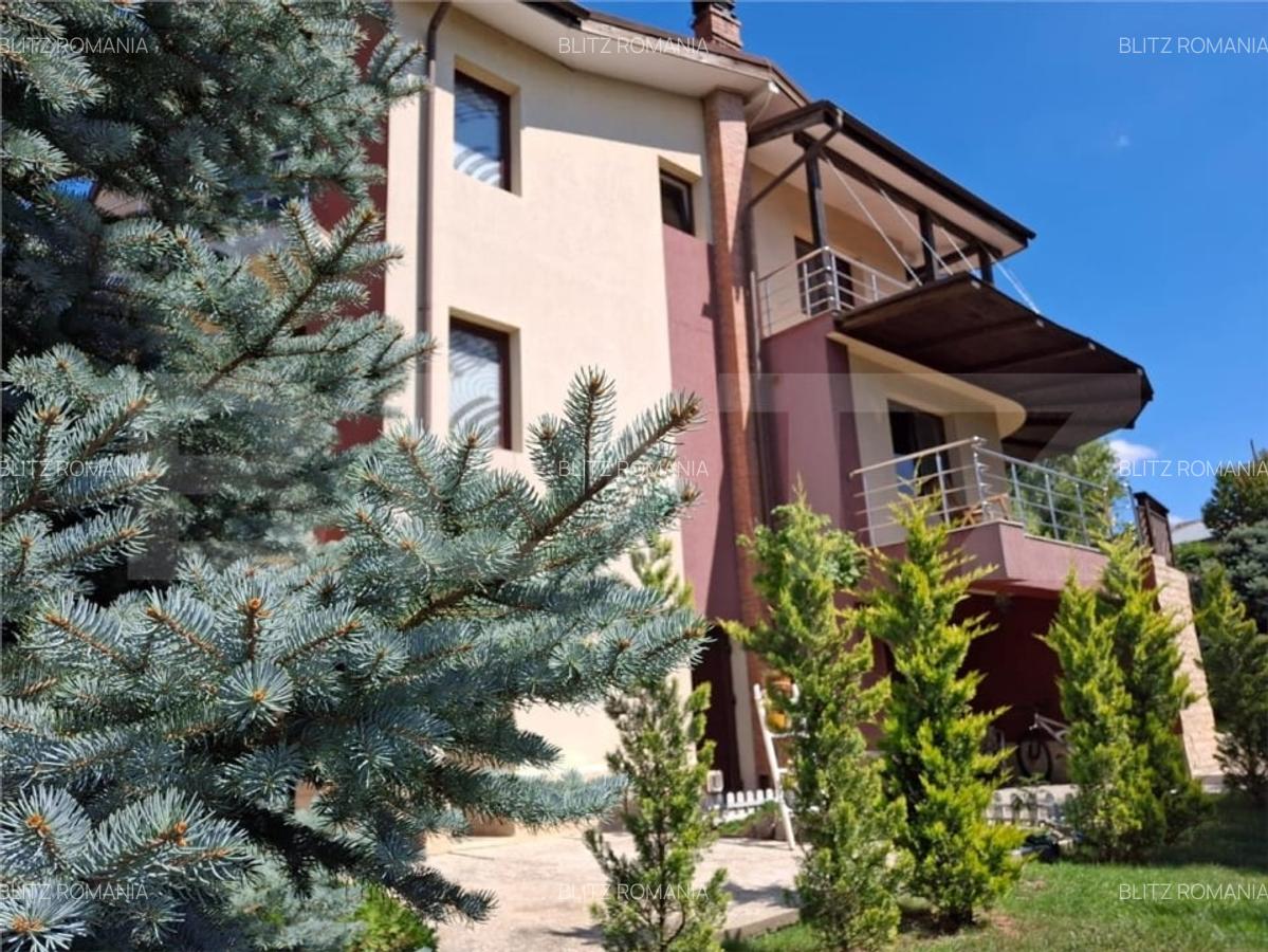 Vila exclusivista, zona Plopii fara Sot, garaj crama finisare si utilare de top - 7