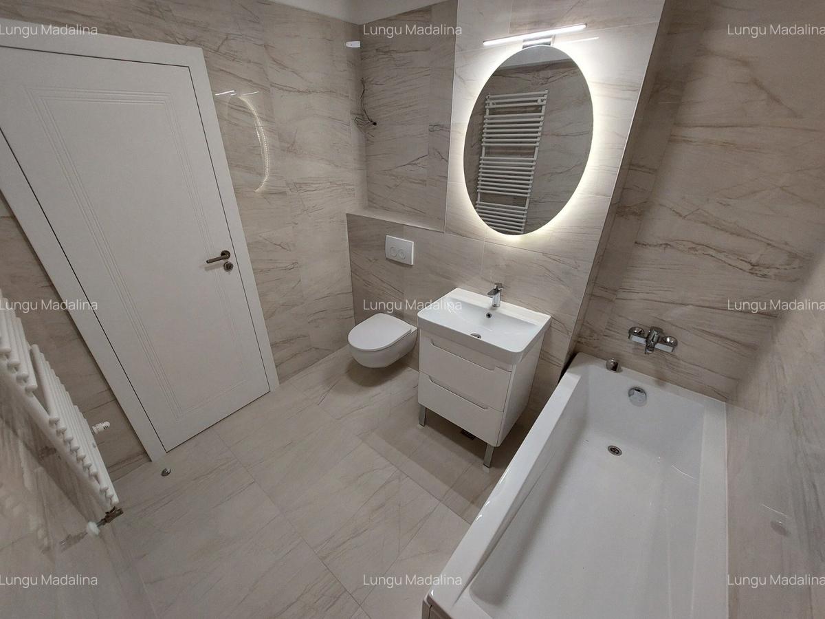 Studio nemobilat, situat in Constanta, zona Trocadero - 1