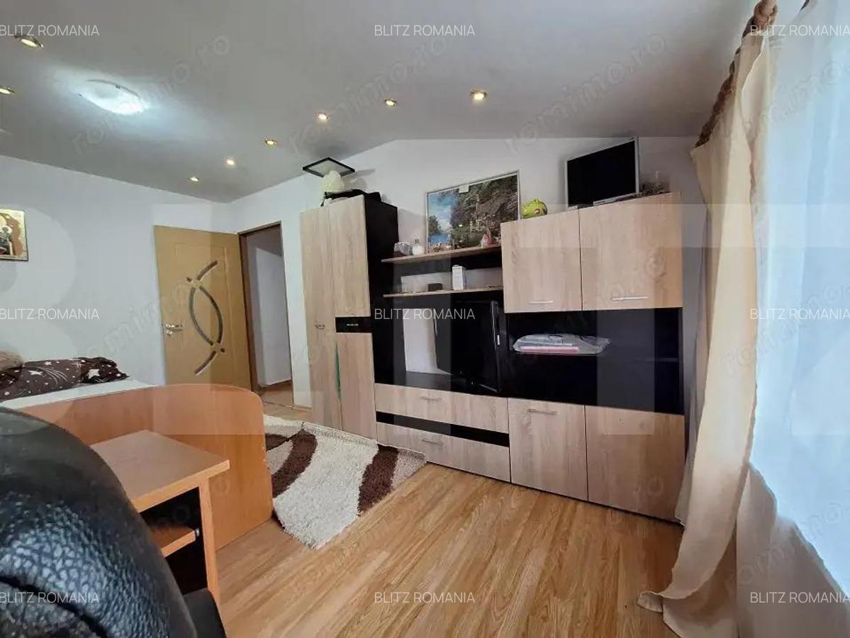 Apartament de vanzare, cu 2 camere decomandat, mobilat, zona Spitalul Judetean - 6