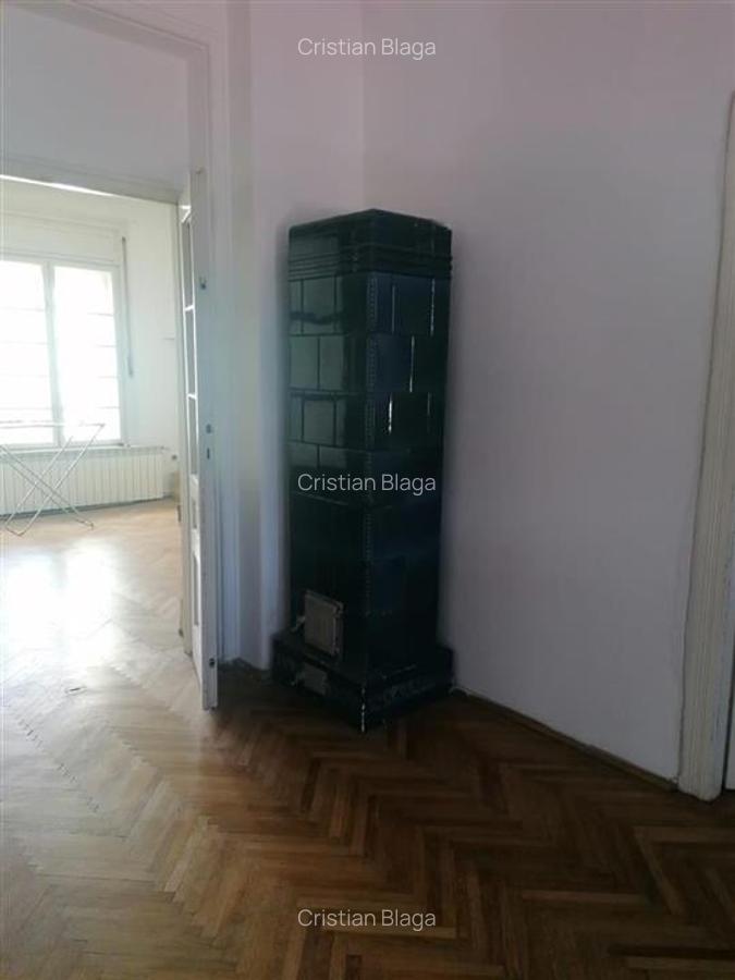 Apartament cu 3 camere semidecomandat în Ultracentral - 10