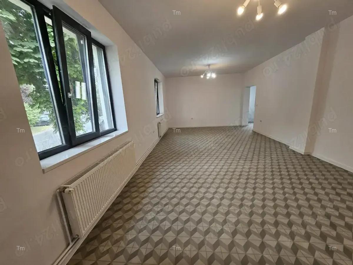 Proprietar , inchiriez casa 75m pe str. Infra?irii nr 12 , 700 euro luna - 5