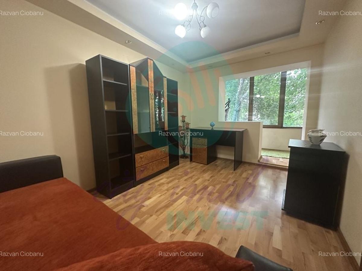 Apartament cu 4 camere decomandat, mobilat în Victoriei - 8