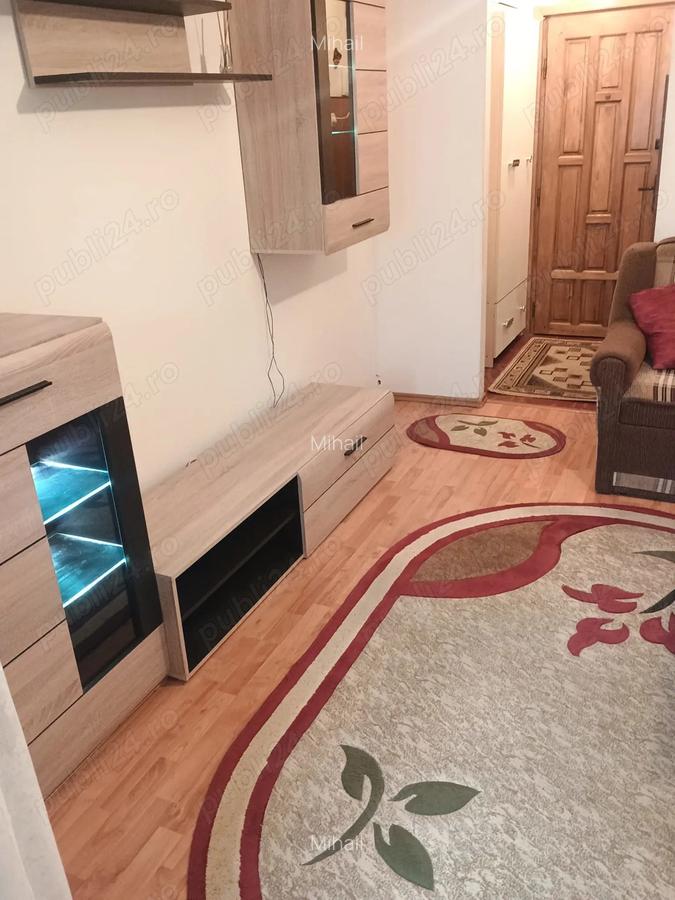 Ofer spre inchiriere garsoniera zona 1 Brasov - 1 Ofer spre inchiriere garsoniera zona 1 Brasov - 1