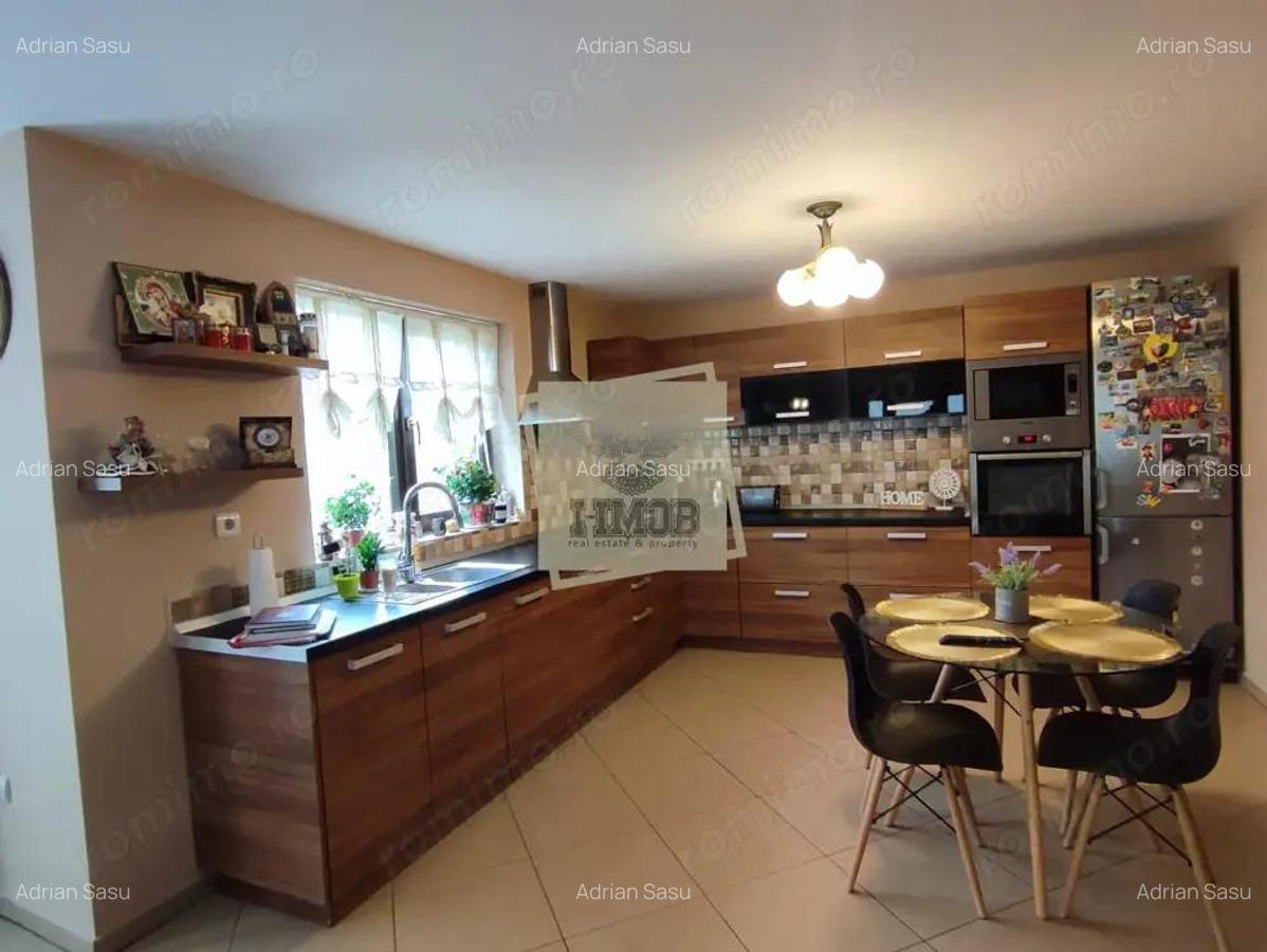 Casa cu 4 camere 3 bai garaj inchis si teren 1100 mp in Tocile - 6