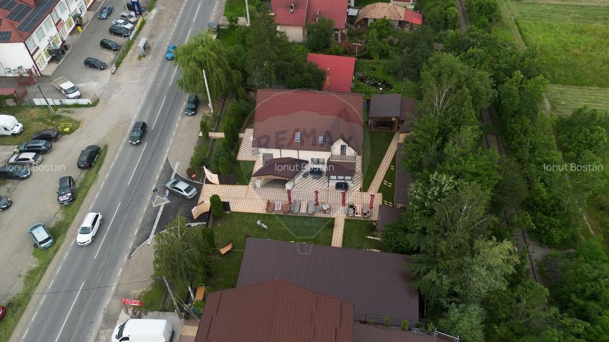 Casa spatioasa de vanzare - 28