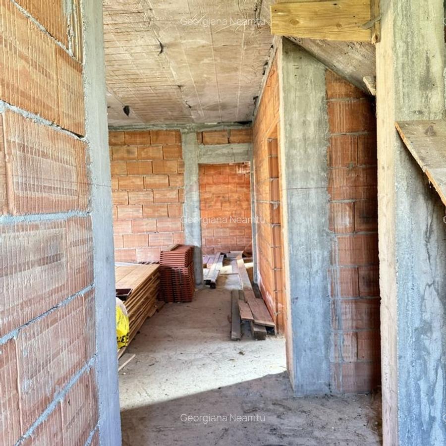 Casa cu 6 camere la rosu, intabulata in Zimandu Nou de vanzare - 6
