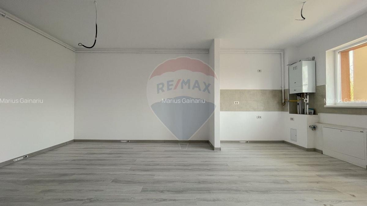 Apartament cu 2 camere semidecomandat în 13 Decembrie - 4