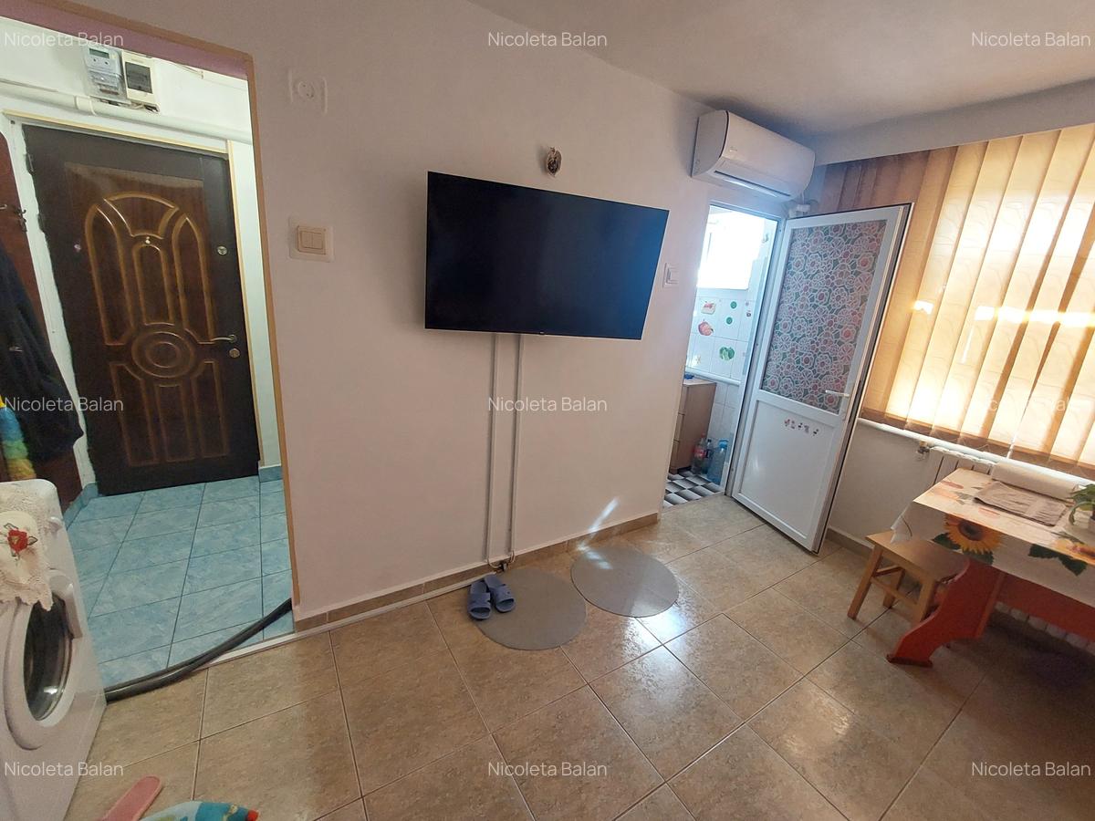 Apartament  Scoala 8, 2 camere - 8