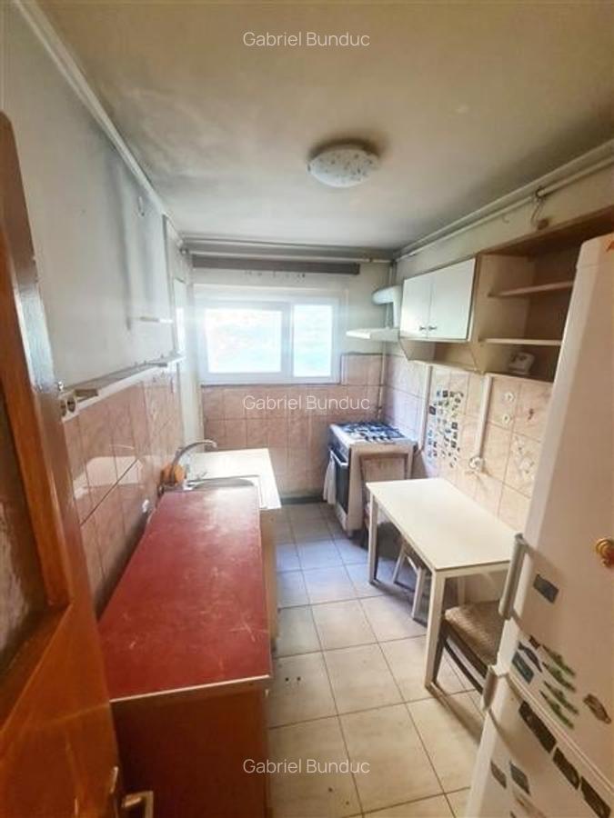Apartament cu 3 camere semidecomandat în Astra - 4