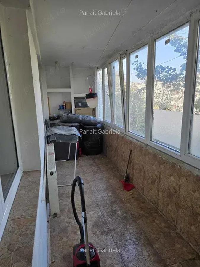 Vanzare apartament 3 camere Blv Basarabia - 2