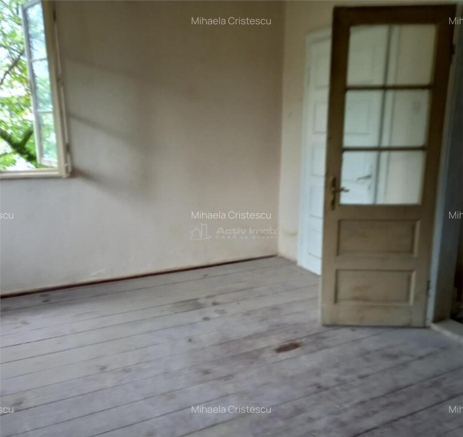 DE VANZARE - CONAC la Breaza, 9 camere, 1.873 mp teren - 18