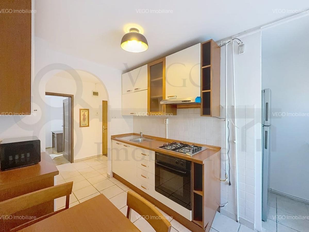De inchiriat apartament 3 camere, decomandat, zona Nicolae Titulescu - 10