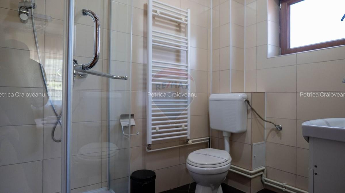 Oferta - vanzare pensiune 10 camere si casa de vacanta, Slanic Prahova - 17