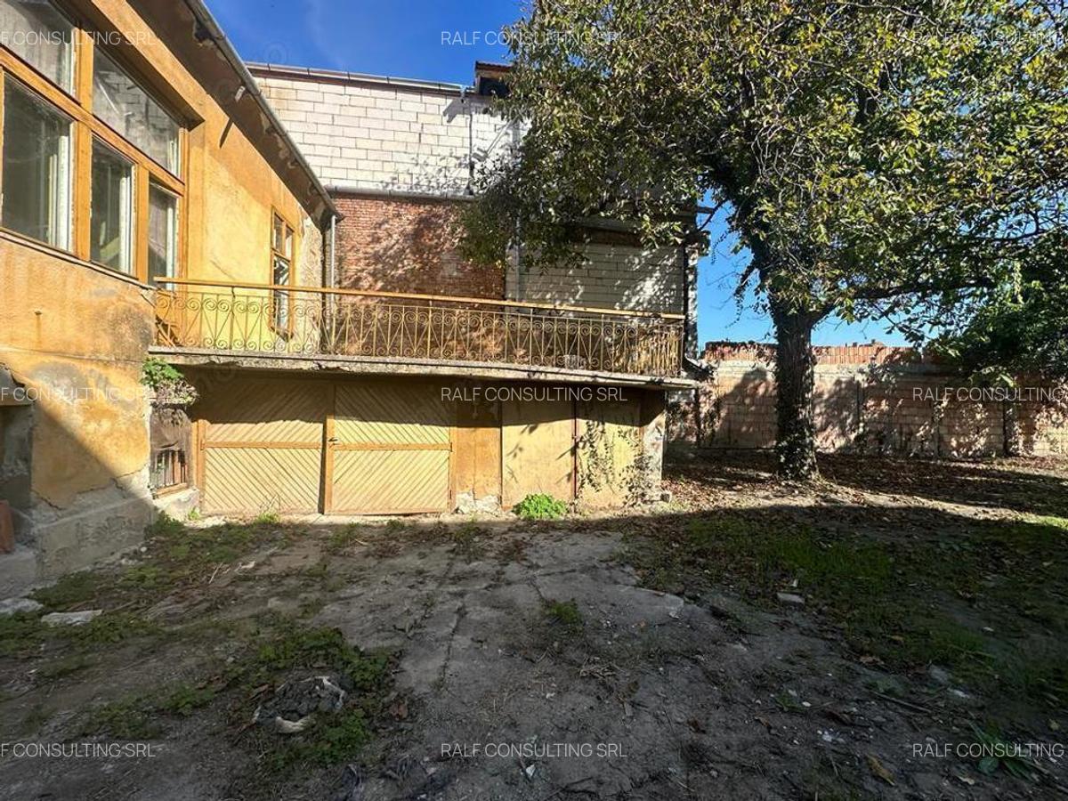 De vanzare casa nemteasca, demisol+parter, zona Balcescu - 1