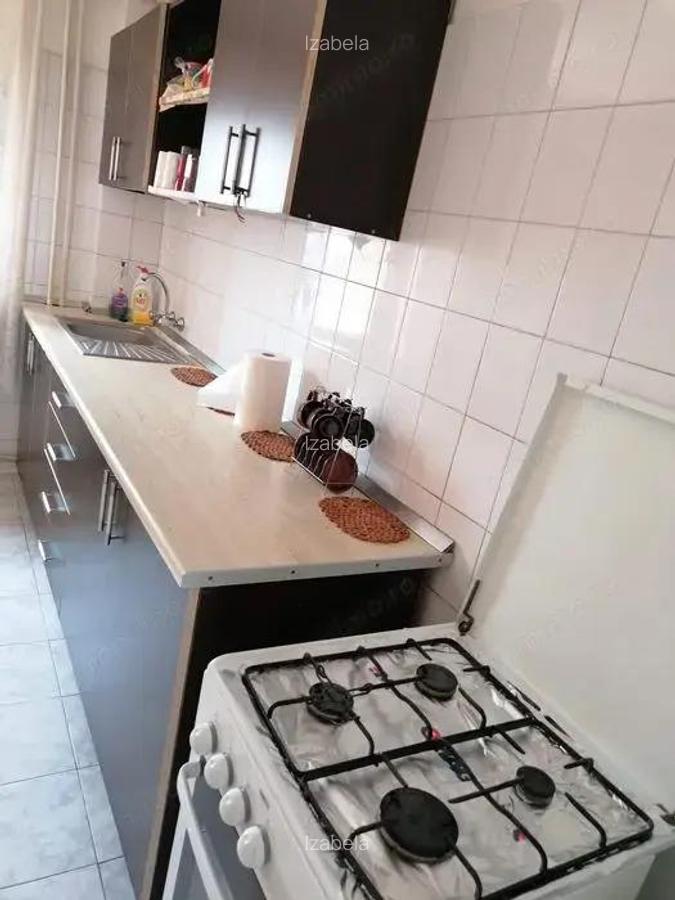 Oferim garsoniera langa Mall Vitan - 3