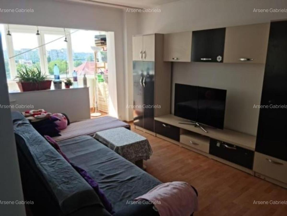 De vanzare apartament 3 camere/ Tei - 2