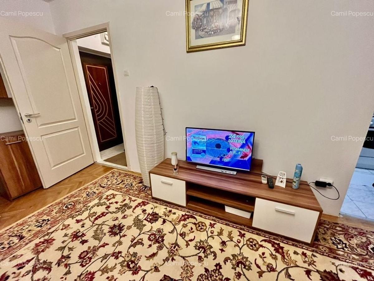 Garsoniera 3 minute Metrou Titan - 3