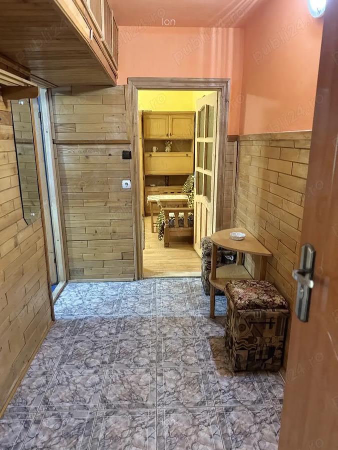 Proprietar, vand apartament 2 camere Re?i?a - 2