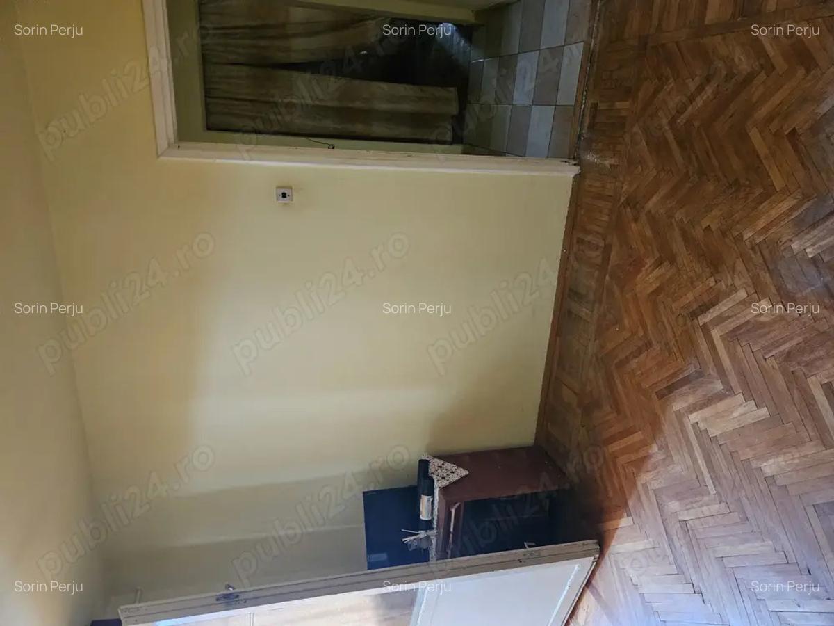 Vand apartament 3 camere - 3
