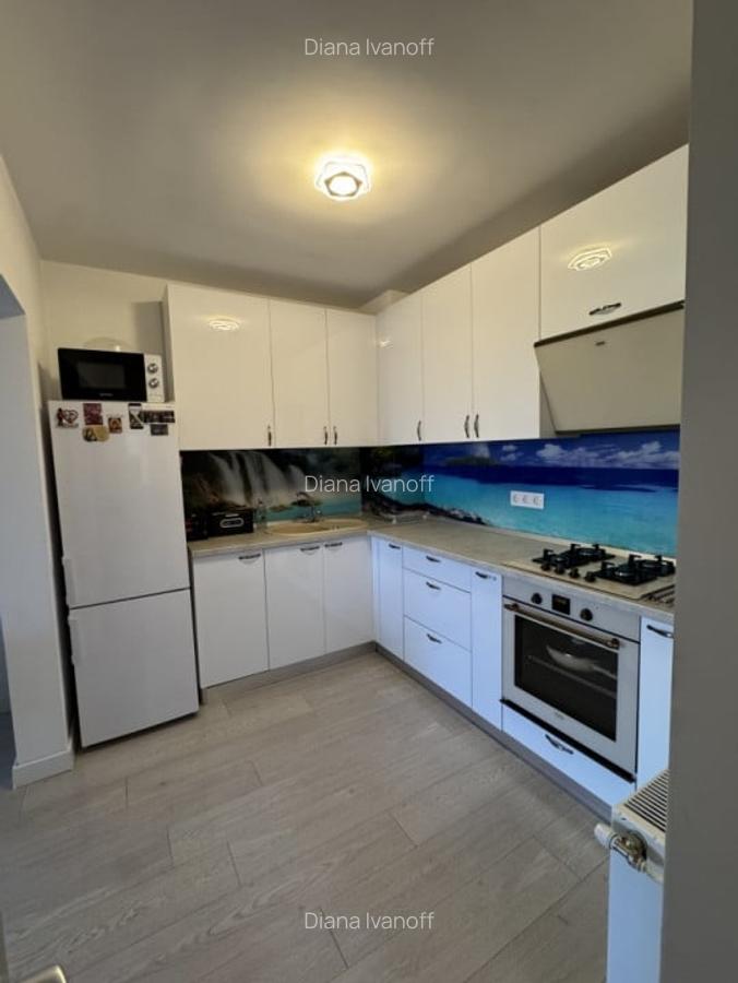 Apartament 2 camere, etaj 2/9, Bulevardul Bucuresti - 5 Apartament 2 camere, etaj 2/9, Bulevardul Bucuresti - 5