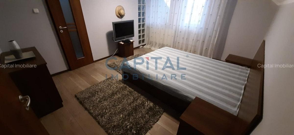 Apartament cu 3 camere decomandat în Dacia - 6