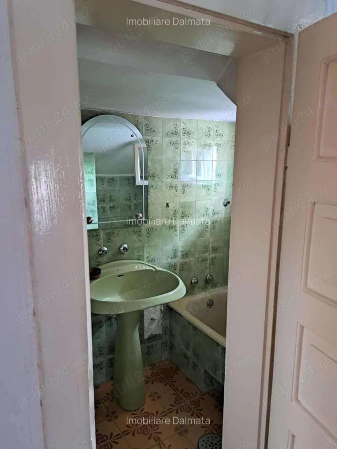 Casa cu 5 camere de vanzare , 14 MAI , 128.000 euro neg. - 14