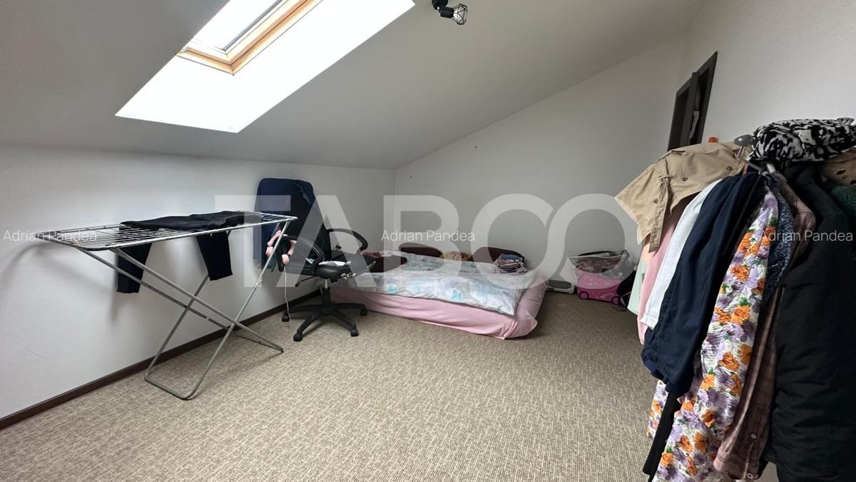 Apartament 70 mpu 3 camere pod privat parcare zona Turnisor Sibiu - 5