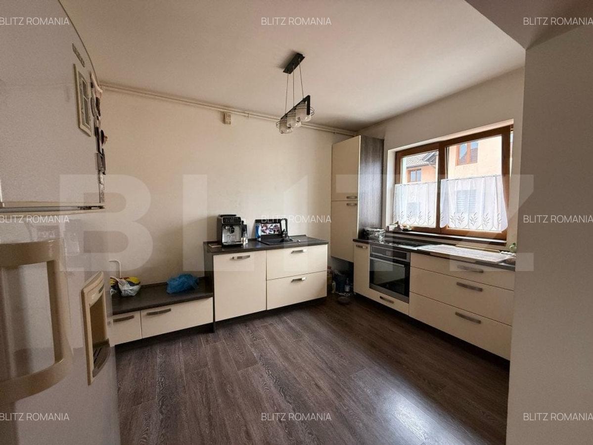 Apartament de vanzare, 3 camere + 2 bai, 87 mp, Sibiu - 3