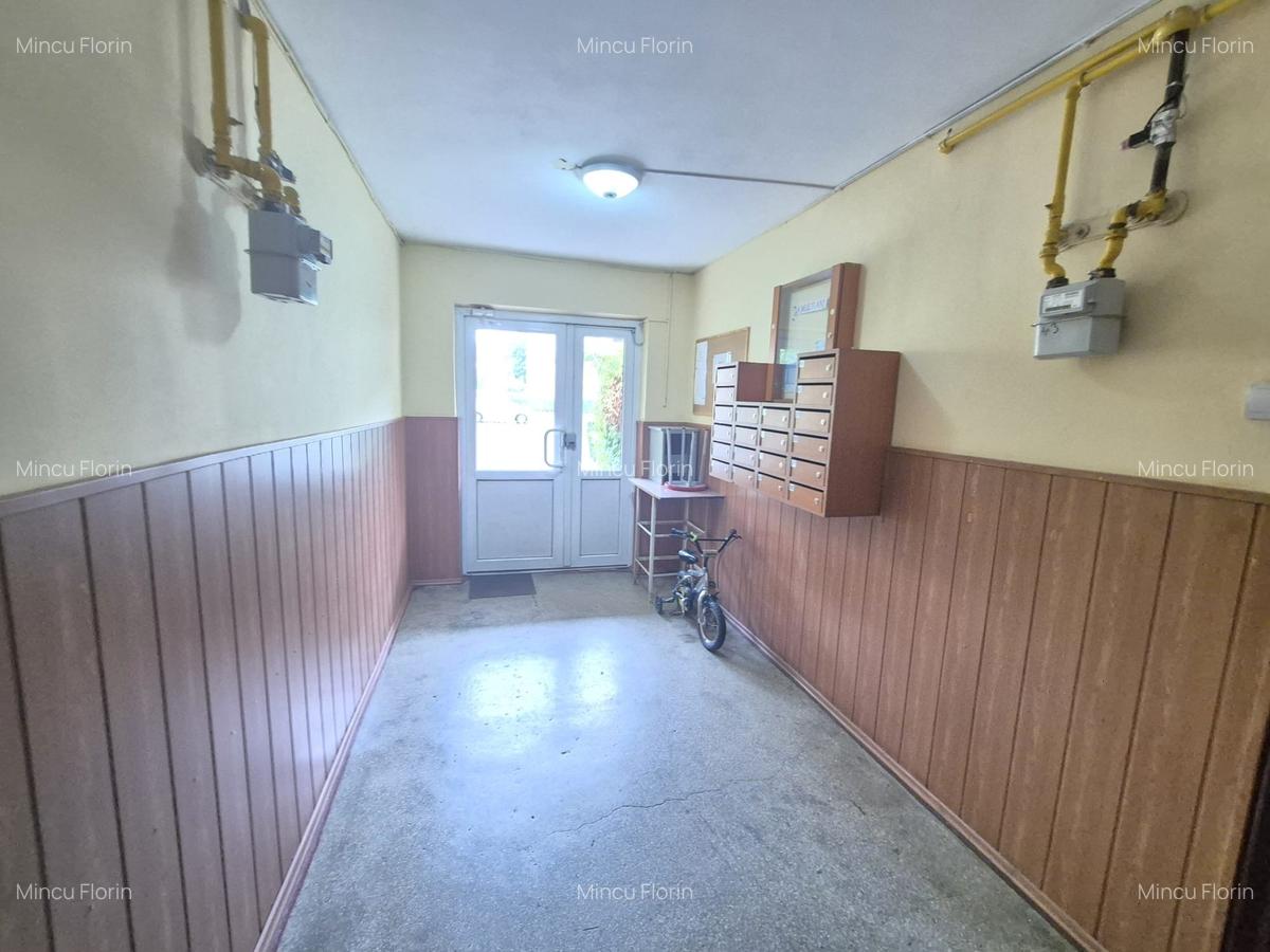 Vanzare apartament cu 2 camere etajul 1 in Cartierul Florilor Brasov mobilat - 3
