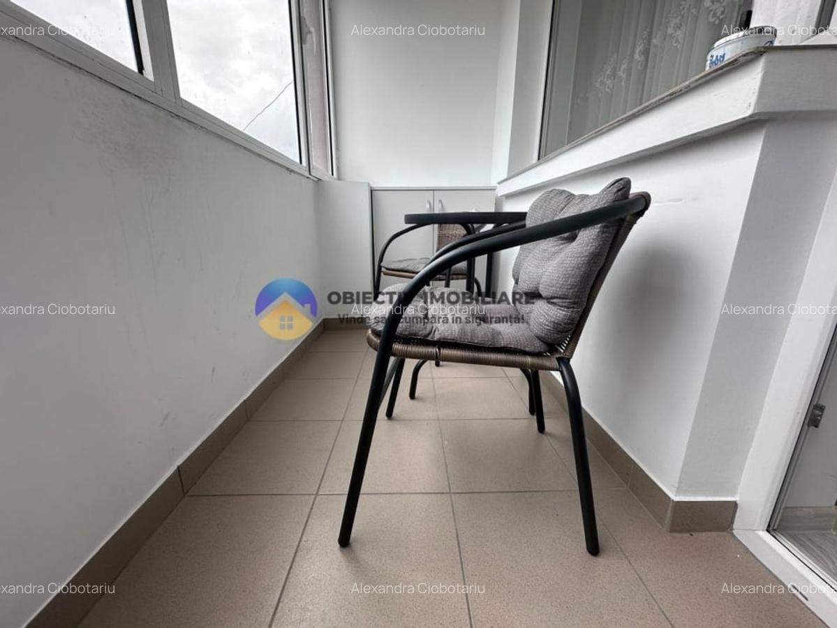 Apartament de inchiriat - 4 camere/ zona Scoala Nr.2 - 12