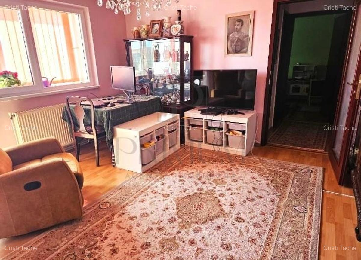 SAGULUI - DAMBOVITA - BLOC IZOLAT - 3 CAMERE - 2 BAI - CENTRALA PROPRIE - 3