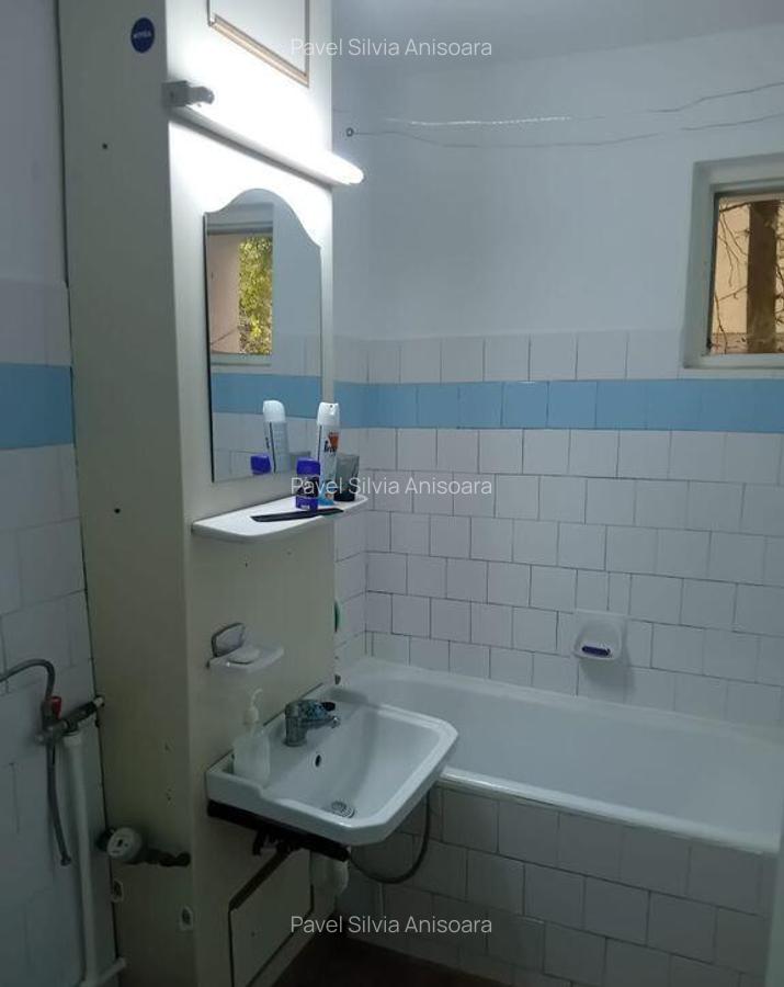 Apartament 3 camere decomandat 68 mp Galati zona IREG - 9