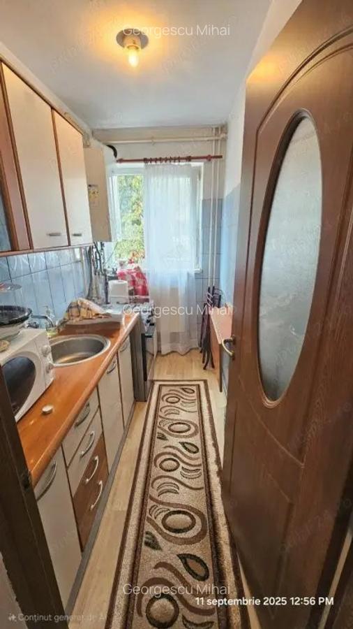 Proprietar, vand apartament 2 camere semidecomandat - 3