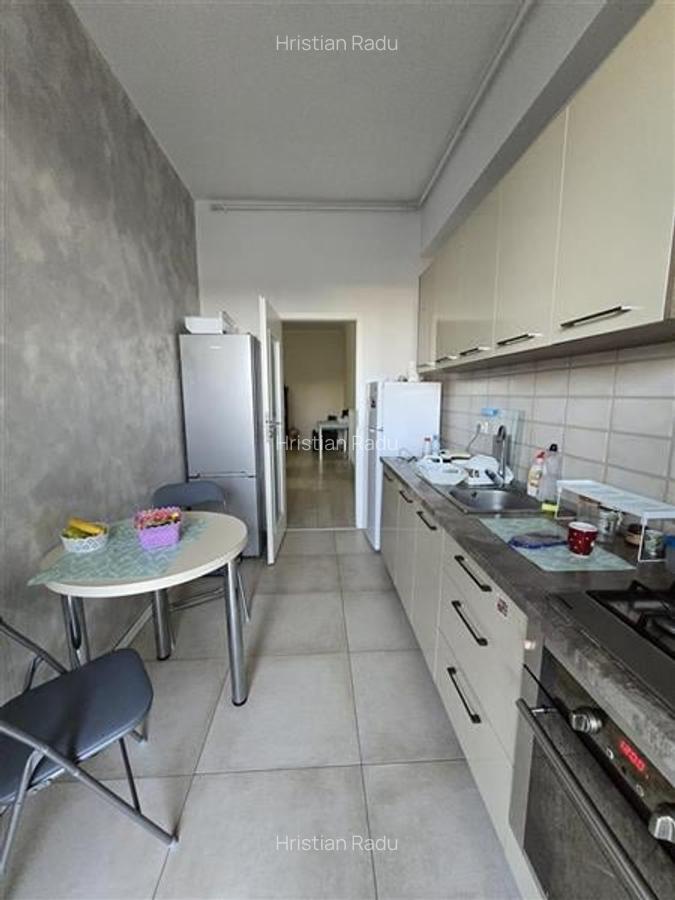 Apartament cu 3 camere semidecomandat în Bucureștii Noi - 20