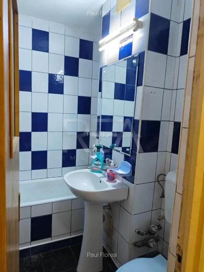 Garsoniera la aproximativ 12 minute distan?a de sta?ia de metrou Dristor 1 - 4