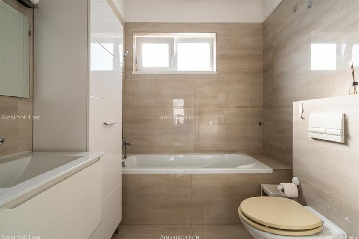 VILA INDIVIDUALA LIPITA INSIRUITA,4 CAMERE,112 MP,TEREN 159 MP - 32