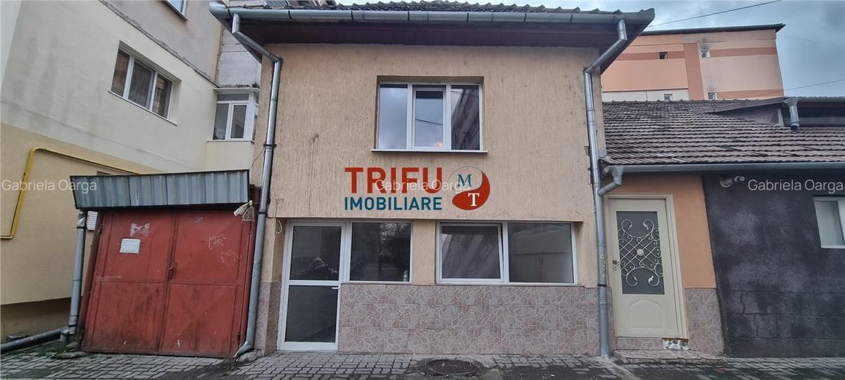 Casa  de locuit si spatiu comercial  de vanzare Cetate - 1