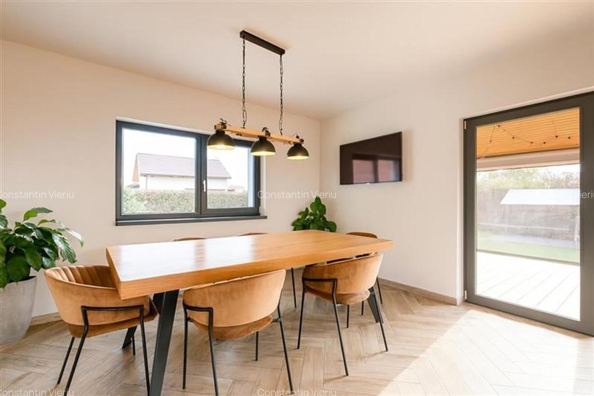 Casa Premium,P+M,4camere,2 bai,2 terase,1,000 mp teren,garaj,Tarlungeni Izvor Br - 3