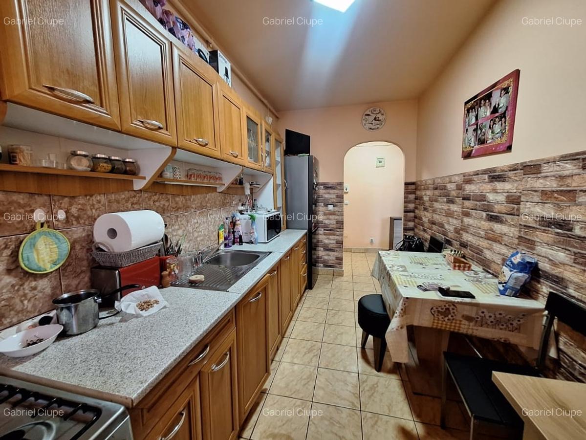 Apartament cu o camera, decomandat, balcon, zona LIDL - 4