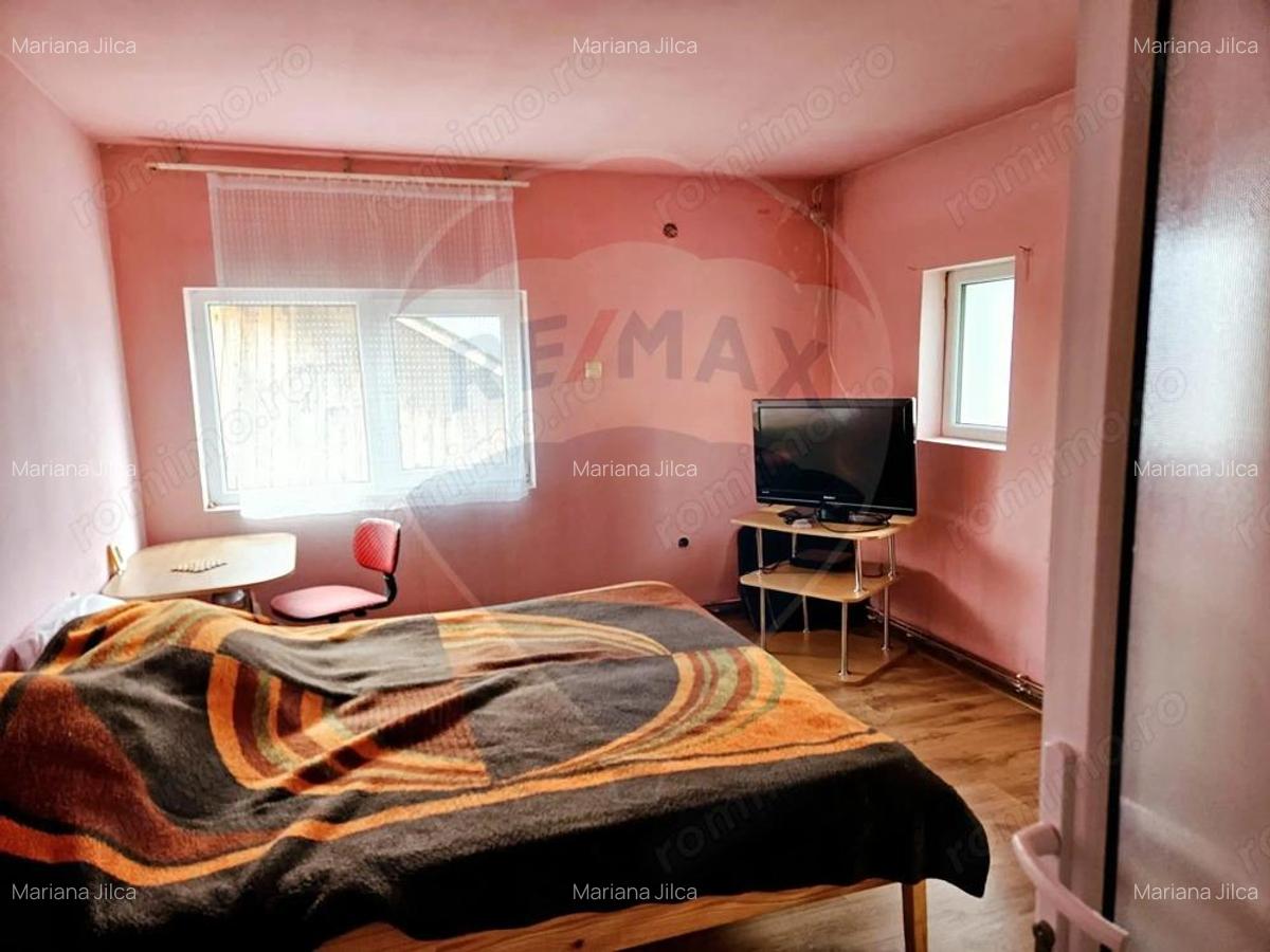 Casa / Vila cu 5 camere de vanzare - 10